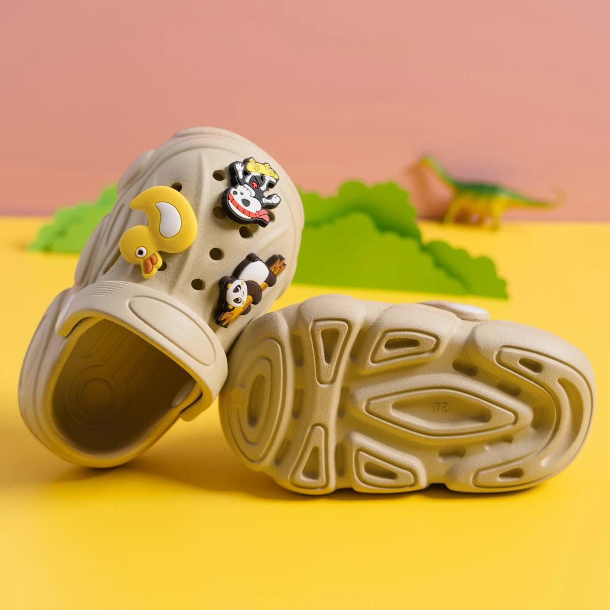 New Solid Color Summer Breathable Garden Shoes Baby Sandals Cute Decoration Boys Girls Lightweight Anti-slip Casual Shoes