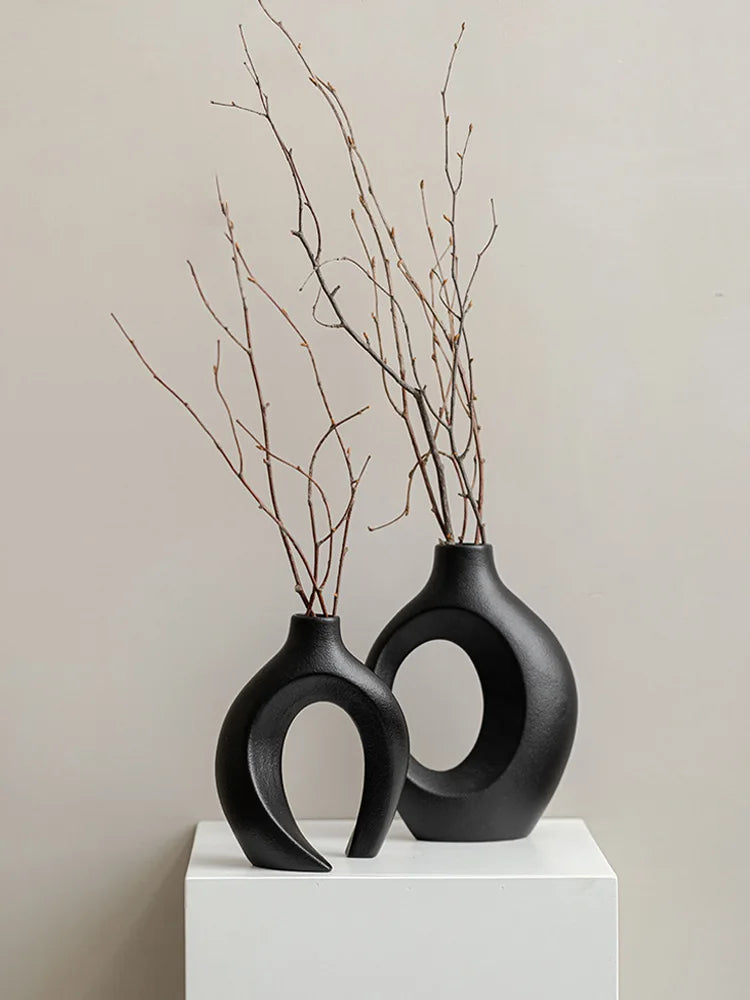, Hollow Cuddled Ceramic Vase, 2 for Modern Home Decoration, Boho Donut Vase, Black and White Minimalist Decorative Flowerpot