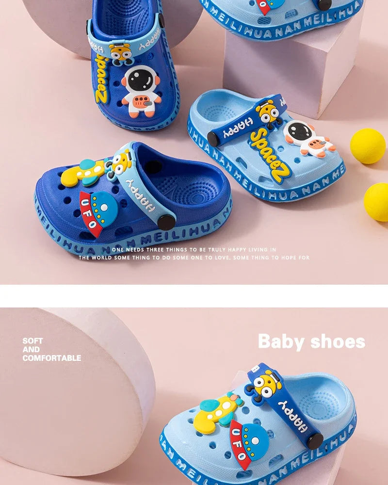 Children's Sandals EVA Ultra Light Boys and Girls Baby and Toddler Anti Slip Hole Shoes Astronaut UFO Sandals Slippers