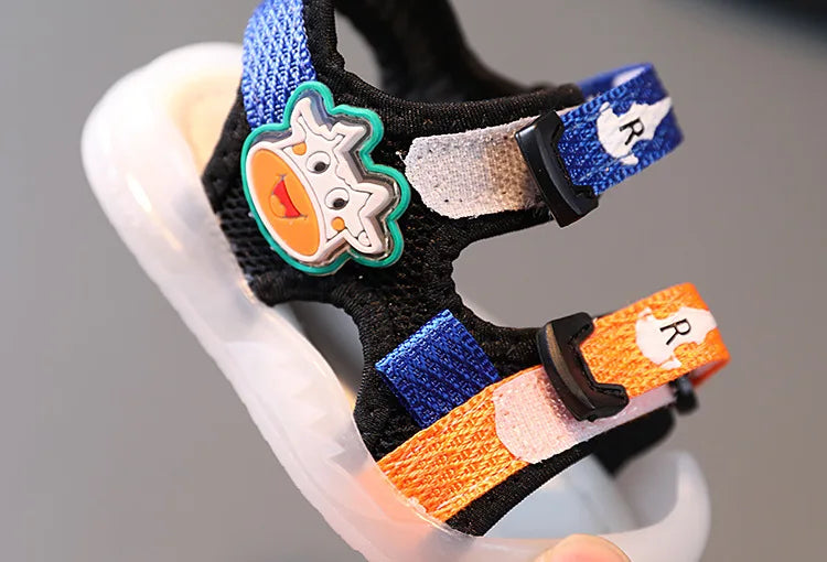 LED Kids Sandals Boys Girls 2023 Summer New Children Cartoon Luminous Light Up Baby Shoes Fashion Sport Soft Bottom Beach Shoes
