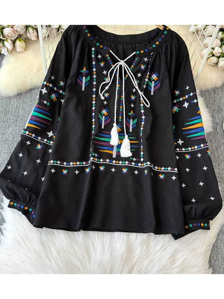 Women's Autumn Blouse Temperament Fashionable Vintage Embroidered Shirt 2024 New Bohemian Vacation Style Loose Top BL026
