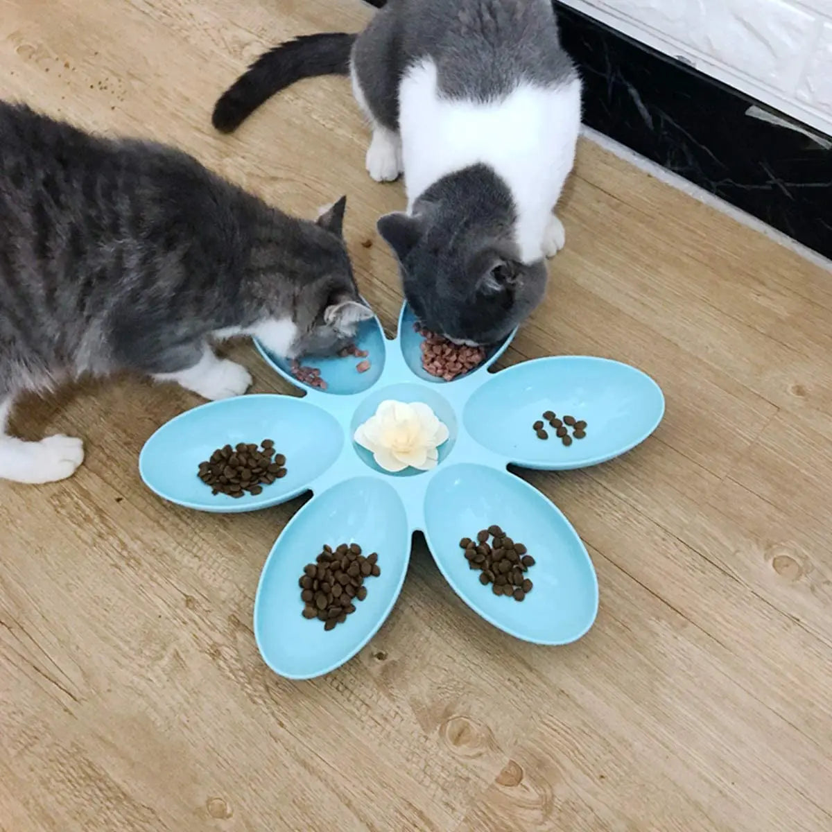 Flower Shaped Pet Bowl with 6 Connected Bowls for Small Dog and Cat, Water Dish, Puppy Feeding Bowls, Slow Down Eating Feeder