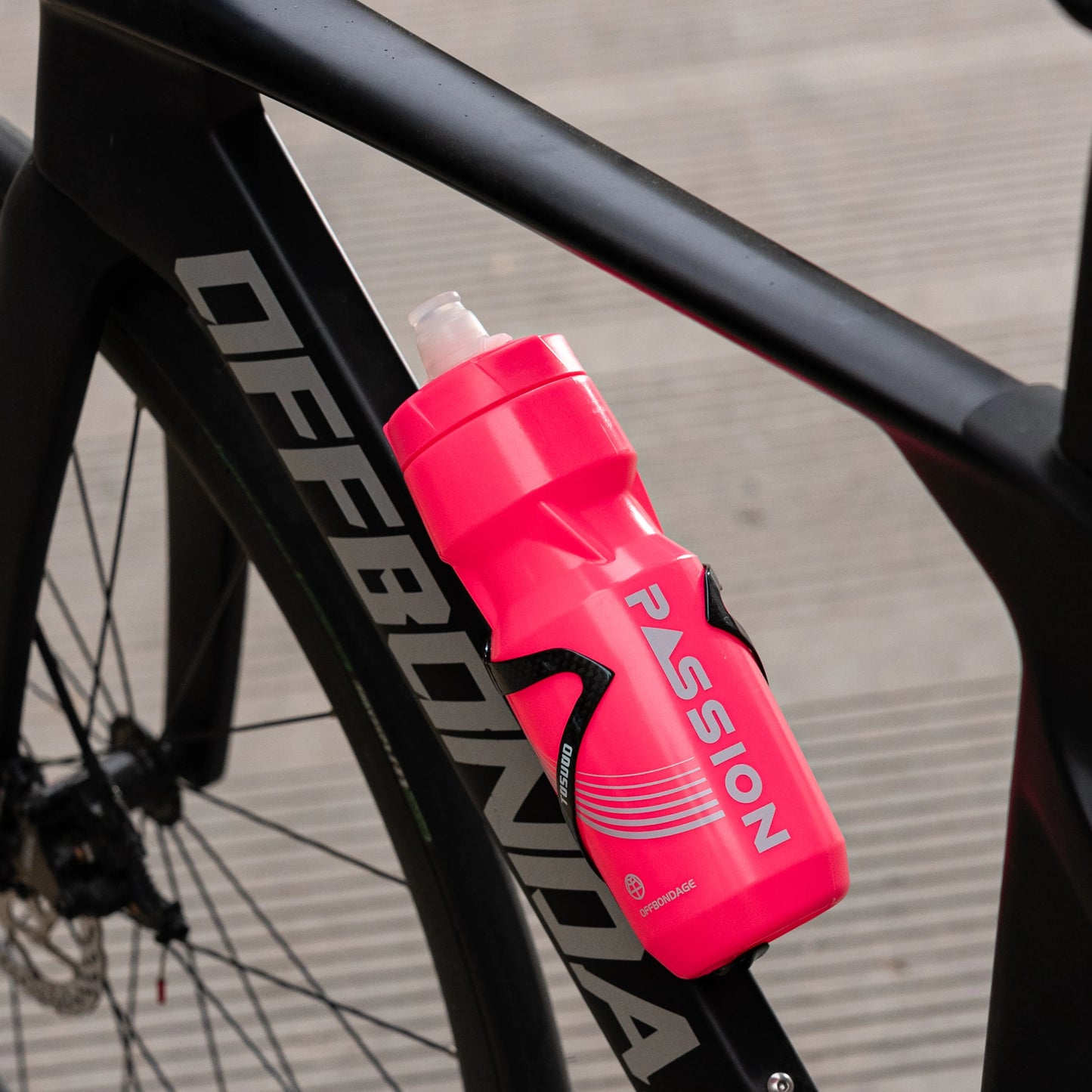 OFFBONDAGE 710ml Bicycle Bottle Mountain Road Bike Water Bottle Outdoor Sports Plastic Portable Large Capacity Drink Cycling