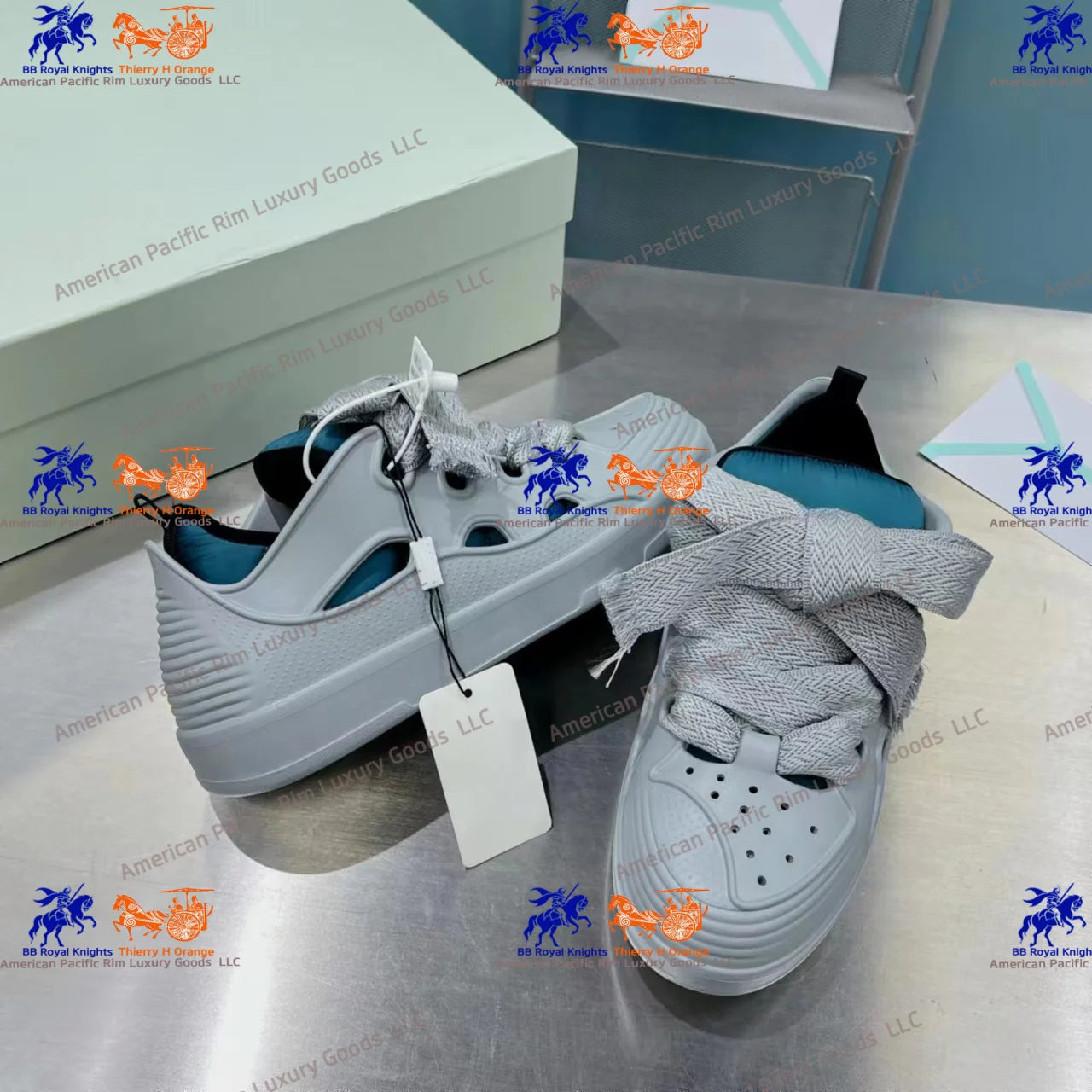 Lan Designer Casual Shoes for Men Women Various Colors Lace-Up Closure Cushioning Feature Composite Toe Style for Walking