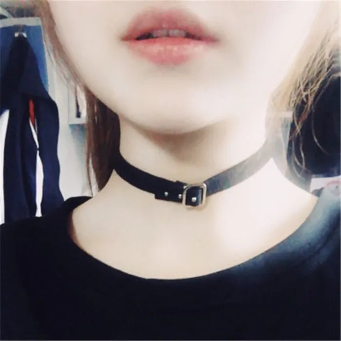 Chocker Gothic Punk Style Black Fake Leather Choker Necklaces Women Crew Neck Necklace Female Party Jewelry Party Gifts Trinkets