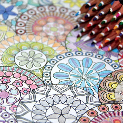 Mandalas Stress Relief Coloring Book English Edition, 128 pages thick 160g white cardboard, packaged in adult art mixed pattern