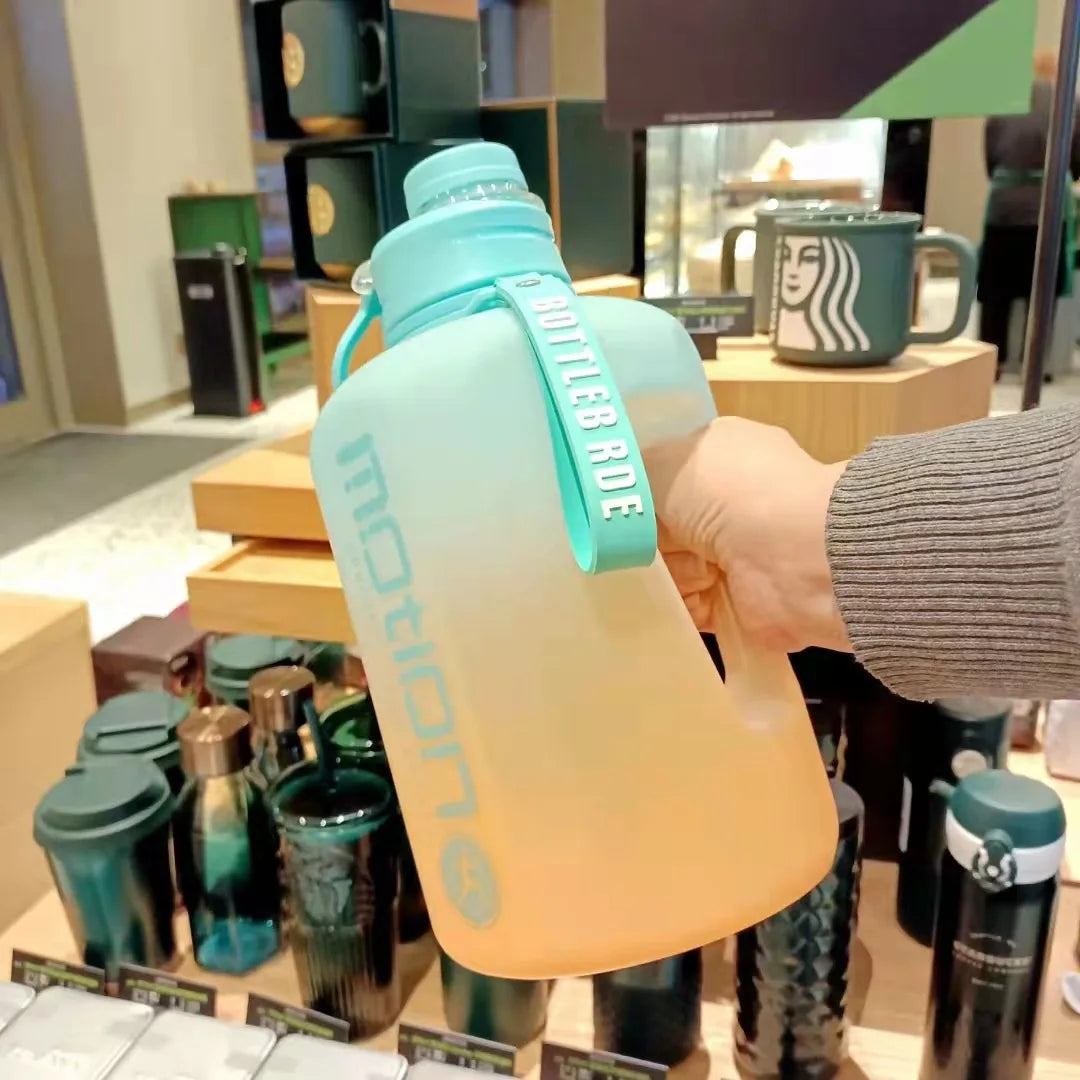 1pc 2L Sports Straw Large Capacity Fitness  With Straw Outdoor Plastic Portable Water Bottle With Scale Gradient Kettle