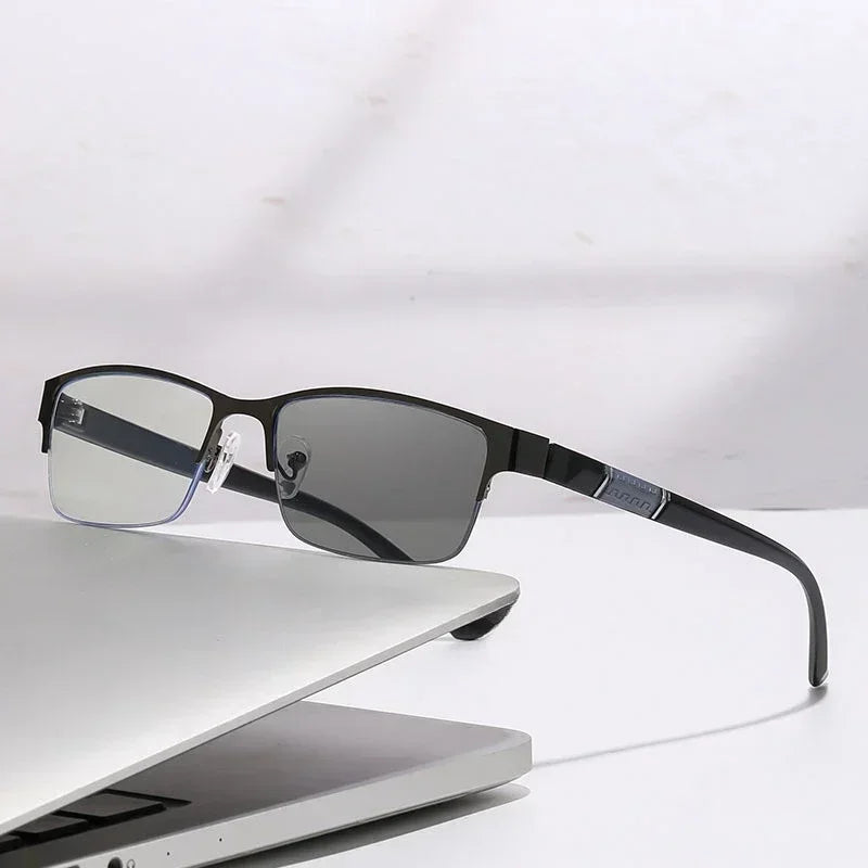 Metal Frame Far Sighted Eyeglasses with Sunshades Smart Photochromic Multifocal Reading Glasses Men Business Presbyopia Eyewear