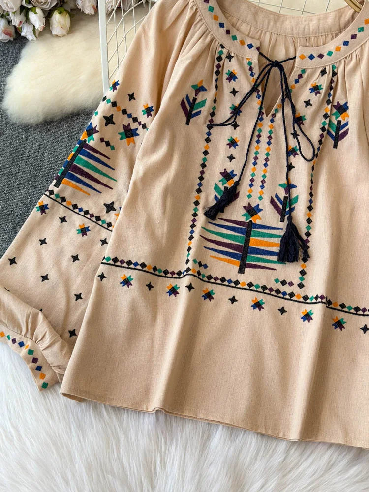 Women's Autumn Blouse Temperament Fashionable Vintage Embroidered Shirt 2024 New Bohemian Vacation Style Loose Top BL026