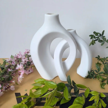 Hollow Nordic Modern Plastic Vase Set of 2 for Modern Home Decor,Modern Boho Hollow Flower Vases for Living Room Bookshelf
