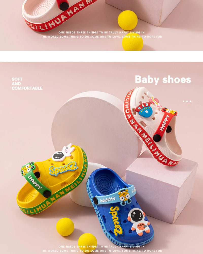 Children's Sandals EVA Ultra Light Boys and Girls Baby and Toddler Anti Slip Hole Shoes  Astronaut UFO Sandals Slippers