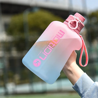 1pc 2L Sports Straw Large Capacity Fitness  With Straw Outdoor Plastic Portable Water Bottle With Scale Gradient Kettle