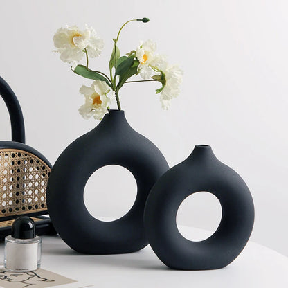 Nordic Plastic Flower Bottle Modern Style Circular Hollow Imitation Ceramic Fashion Living Room Home Office Desktop Decoration