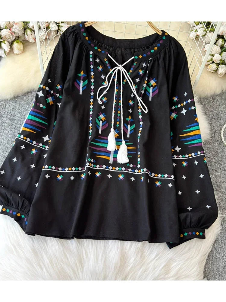 Women's Autumn Blouse Temperament Fashionable Vintage Embroidered Shirt 2024 New Bohemian Vacation Style Loose Top BL026