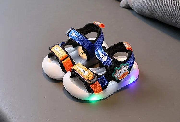LED Kids Sandals Boys Girls 2023 Summer New Children Cartoon Luminous Light Up Baby Shoes Fashion Sport Soft Bottom Beach Shoes