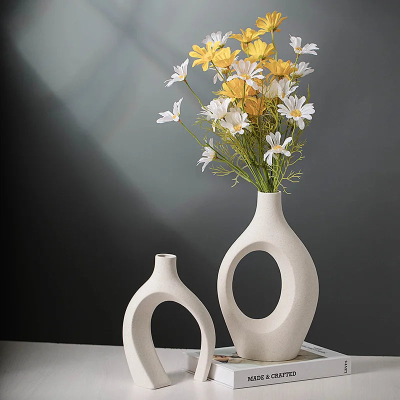 ,  Hollow Cuddled Ceramic Vase, 2 for Modern Home Decoration, Boho Donut Vase, Black and White Minimalist Decorative Flowerpot