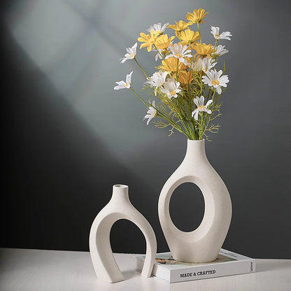 ,  Hollow Cuddled Ceramic Vase, 2 for Modern Home Decoration, Boho Donut Vase, Black and White Minimalist Decorative Flowerpot