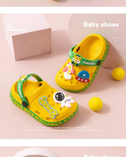 Children's Sandals EVA Ultra Light Boys and Girls Baby and Toddler Anti Slip Hole Shoes  Astronaut UFO Sandals Slippers