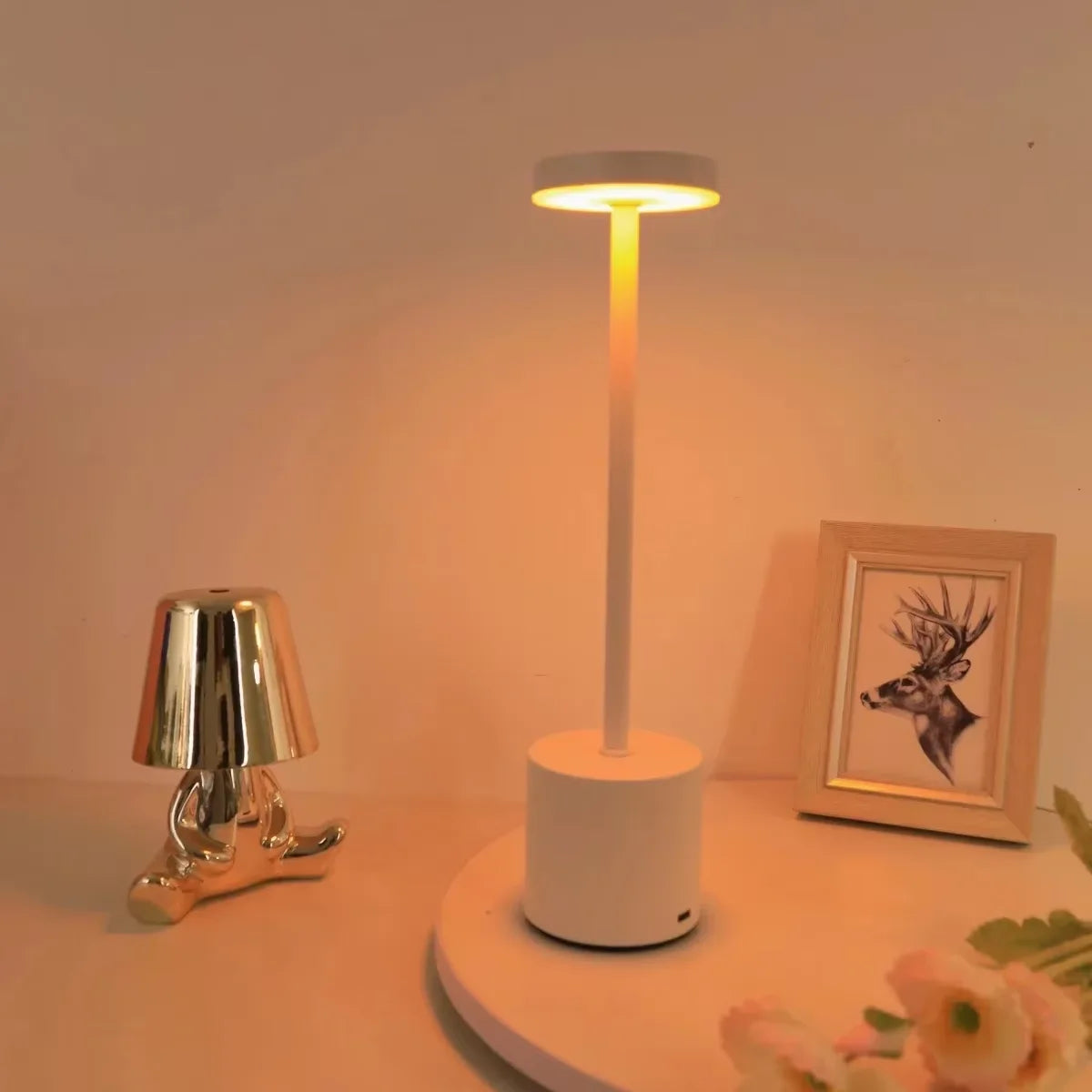 Classic Table Lamp USB Rechargeable Night Light Stepless Dimming Touch Desk Lamp 3 Colors Bedside Lamp Hotel Bar Decoration