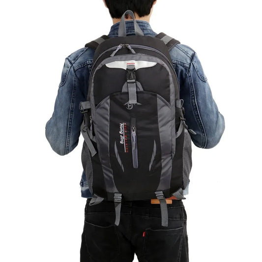 Outdoor Backpack Men's Large Capacity Travel Lightweight Casual Hiking Backpack Sports Waterproof Travel Mountaineering Bag
