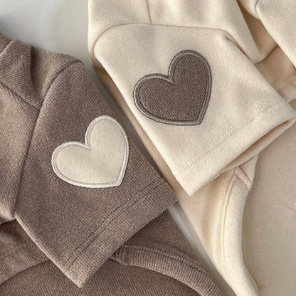 New Shirt Cat Pet Warm Clothes Pet Dog Clothes Base Designer Cute Love Bear Teddy Yorkshire Hoodie Puppy Clothing MWTJK01
