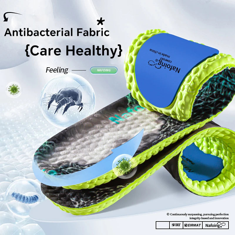 A pair of blue 4D soft fabric sports insoles - super breathable, high impact shock-absorbing air cushion