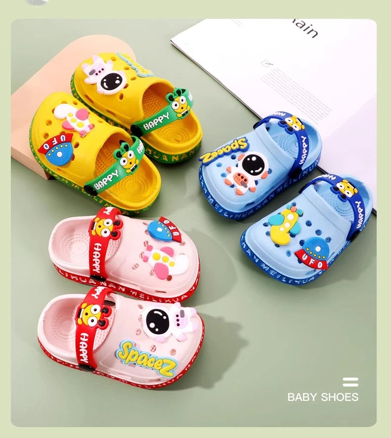 Cartoon Baby Soft-Sole Sandals – Ultra-Light Non-Slip Infant Closed-Toe Sandals for Boys and Girls, Beach Shoes