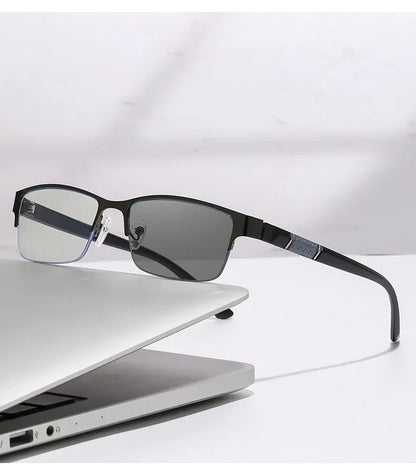 Metal Frame Far Sighted Eyeglasses with Sunshades Smart Photochromic Multifocal Reading Glasses Men Business Presbyopia Eyewear
