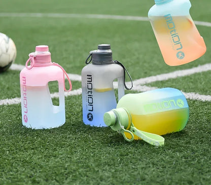 1pc 2L Sports Straw Large Capacity Fitness  With Straw Outdoor Plastic Portable Water Bottle With Scale Gradient Kettle