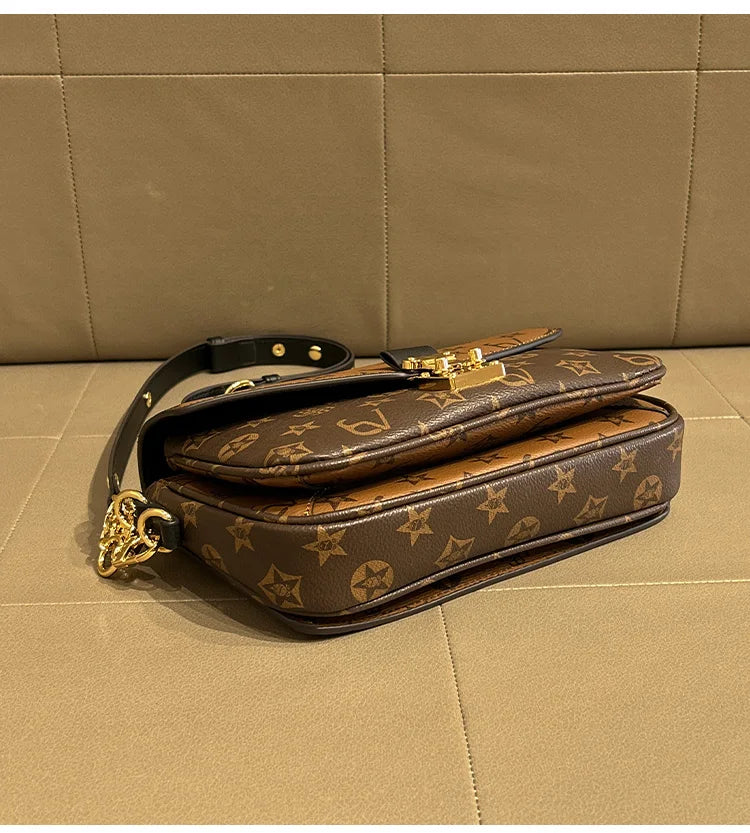 Light luxury brand women's handbag 2024 new autumn and winter high-end fashion designer mailman bag shoulder crossbody bag