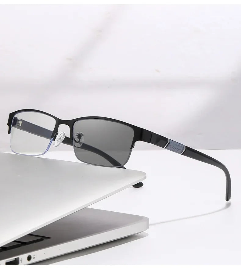 Metal Frame Far Sighted Eyeglasses with Sunshades Smart Photochromic Multifocal Reading Glasses Men Business Presbyopia Eyewear