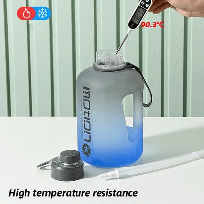 1pc 2L Sports Straw Large Capacity Fitness  With Straw Outdoor Plastic Portable Water Bottle With Scale Gradient Kettle