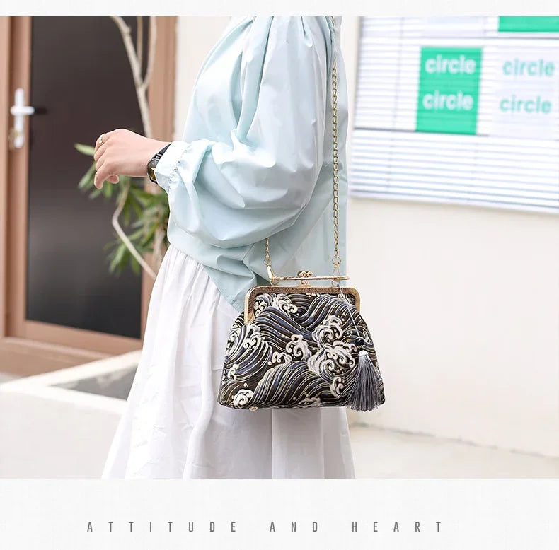 Fashion Vintage Fringe Bag Small Shell Bags Chain Women Shoulder Crossbody Bag Crane Flying Women's Handbags Purses Embroidery