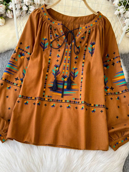 Women's Autumn Blouse Temperament Fashionable Vintage Embroidered Shirt 2024 New Bohemian Vacation Style Loose Top BL026