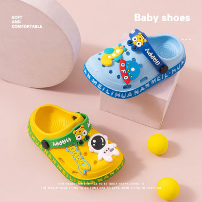Children's Sandals EVA Ultra Light Boys and Girls Baby and Toddler Anti Slip Hole Shoes  Astronaut UFO Sandals Slippers
