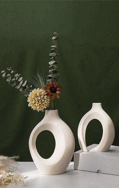 Hollow Nordic Modern Ceramic Vase Set of 2 for Modern Home Decor,Plastic imitation ceramic Hollow Flower Vases for Living Room