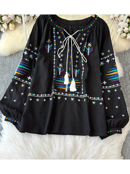 Women's Autumn Blouse Temperament Fashionable Vintage Embroidered Shirt 2024 New Bohemian Vacation Style Loose Top BL026