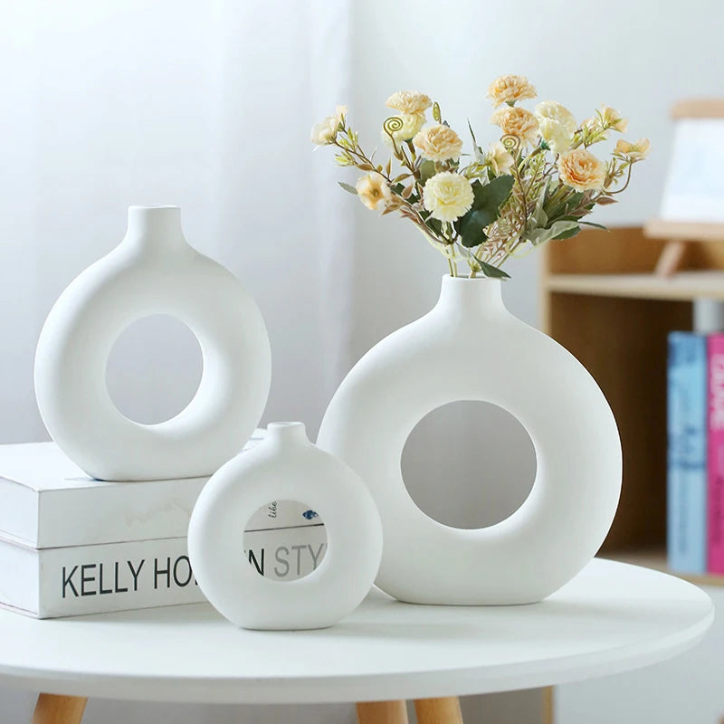 Nordic Plastic Flower Bottle Modern Style Circular Hollow Imitation Ceramic Fashion Living Room Home Office Desktop Decoration