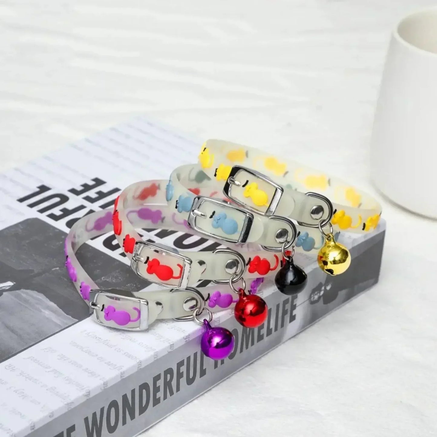 Luminous Cat Necklace Glowing Small Dog CatCollar Anti-Loss Fluorescent Silicone CatBell Collar Neck Ring Pet Cat Accessories
