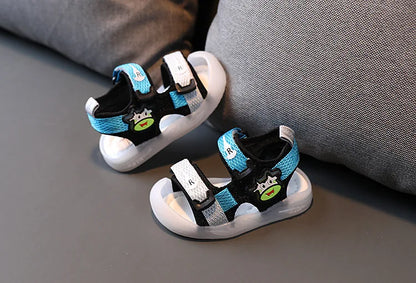 LED Kids Sandals Boys Girls 2023 Summer New Children Cartoon Luminous Light Up Baby Shoes Fashion Sport Soft Bottom Beach Shoes