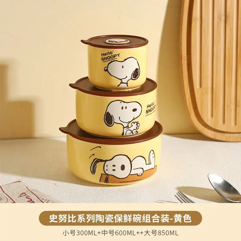 Snoopy animation peripheral cartoon safety bowl sealed ceramic box with lid can be microwaved and portable for office workers