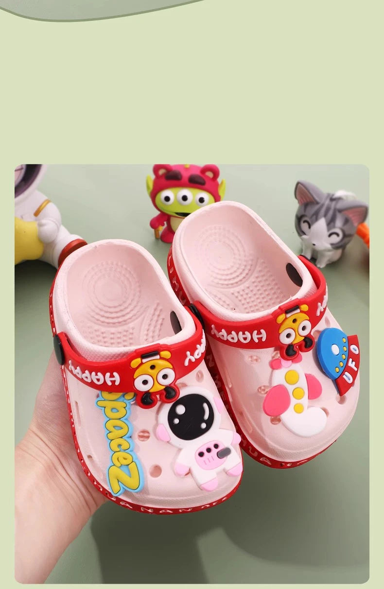 Cartoon Baby Soft-Sole Sandals – Ultra-Light Non-Slip Infant Closed-Toe Sandals for Boys and Girls, Beach Shoes