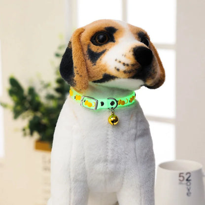 Fashion Pet Glowing Collars with Bell Glow at Night Dogs Cats Necklace Light Luminous Neck Ring Accessories for Kitten and Puppy