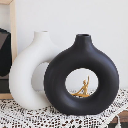 Nordic Plastic Flower Bottle Modern Style Circular Hollow Imitation Ceramic Fashion Living Room Home Office Desktop Decoration
